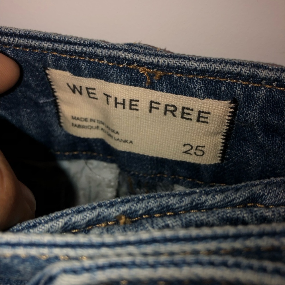 New We The Free by Free People The Cool Kid Denim Studded Micro Shorts sz 25 - Picture 6 of 7
